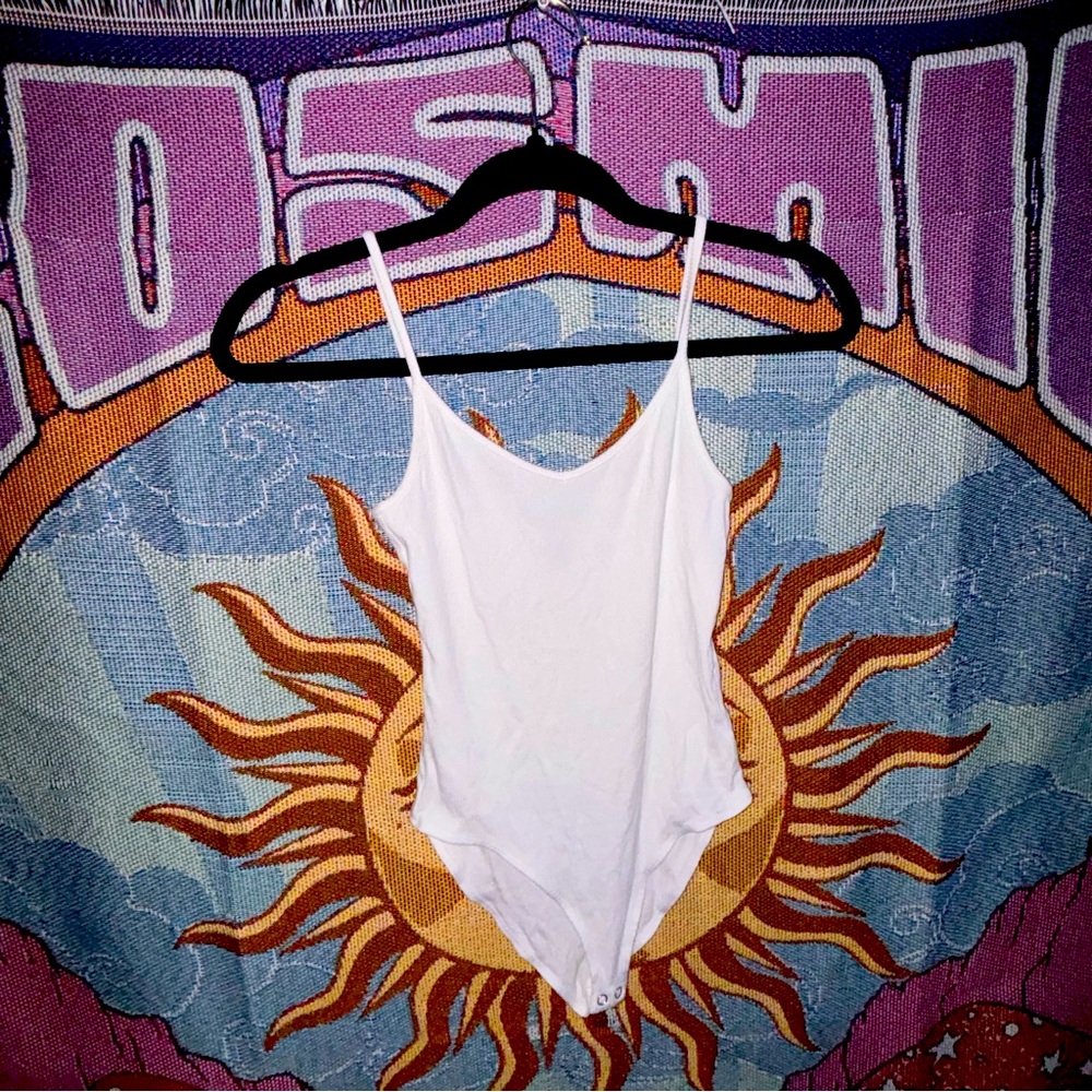 Forever 21 white ribbed bodysuit size S